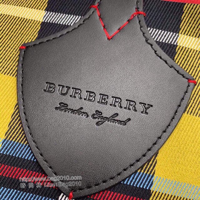 Burberry專櫃新款女包 巴寶莉雙面兩用The Giant-Canvas格紋拼皮革吉安特包/購物包  db1080